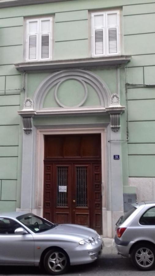 La Maison De Lulu Terst Exteriér fotografie